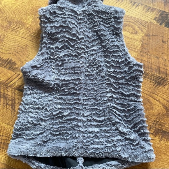 Patagonia pelage Vest -Medium - Picture 3 of 5